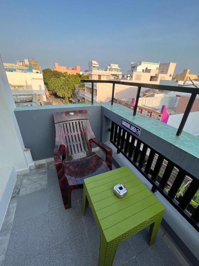Chez Prabha Homestay 蓬蒂切里 外观 照片