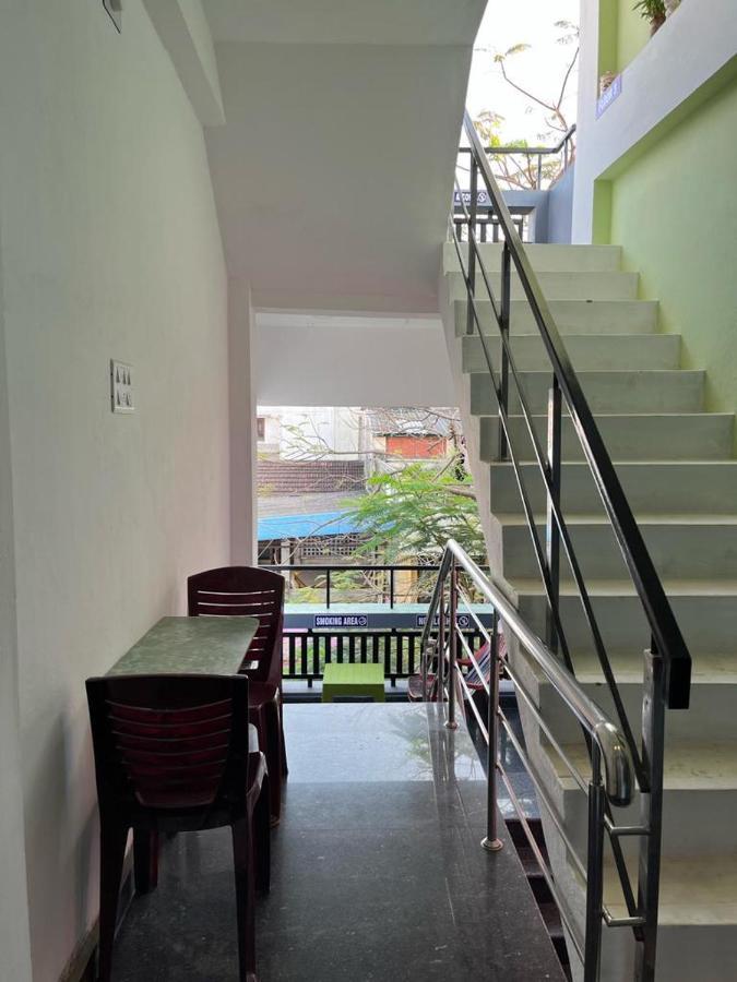 Chez Prabha Homestay 蓬蒂切里 外观 照片